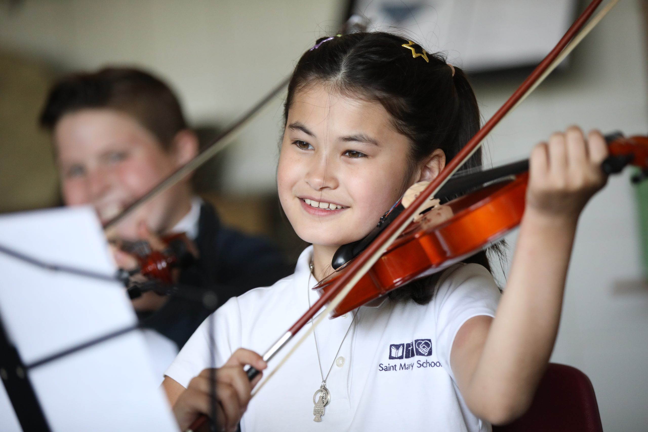 Girl playing violin