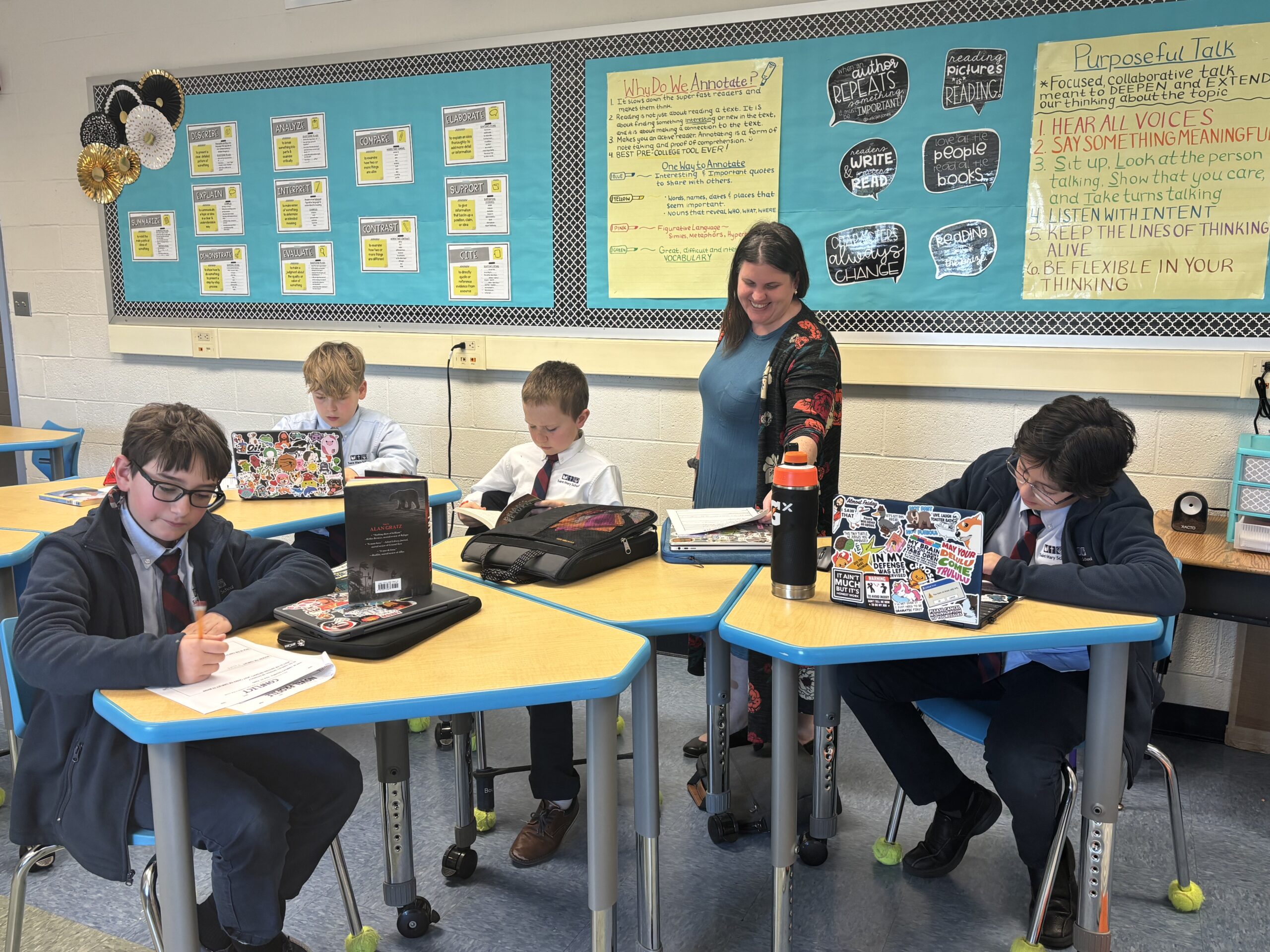 Learning Specialist LIz Nesbitt with students