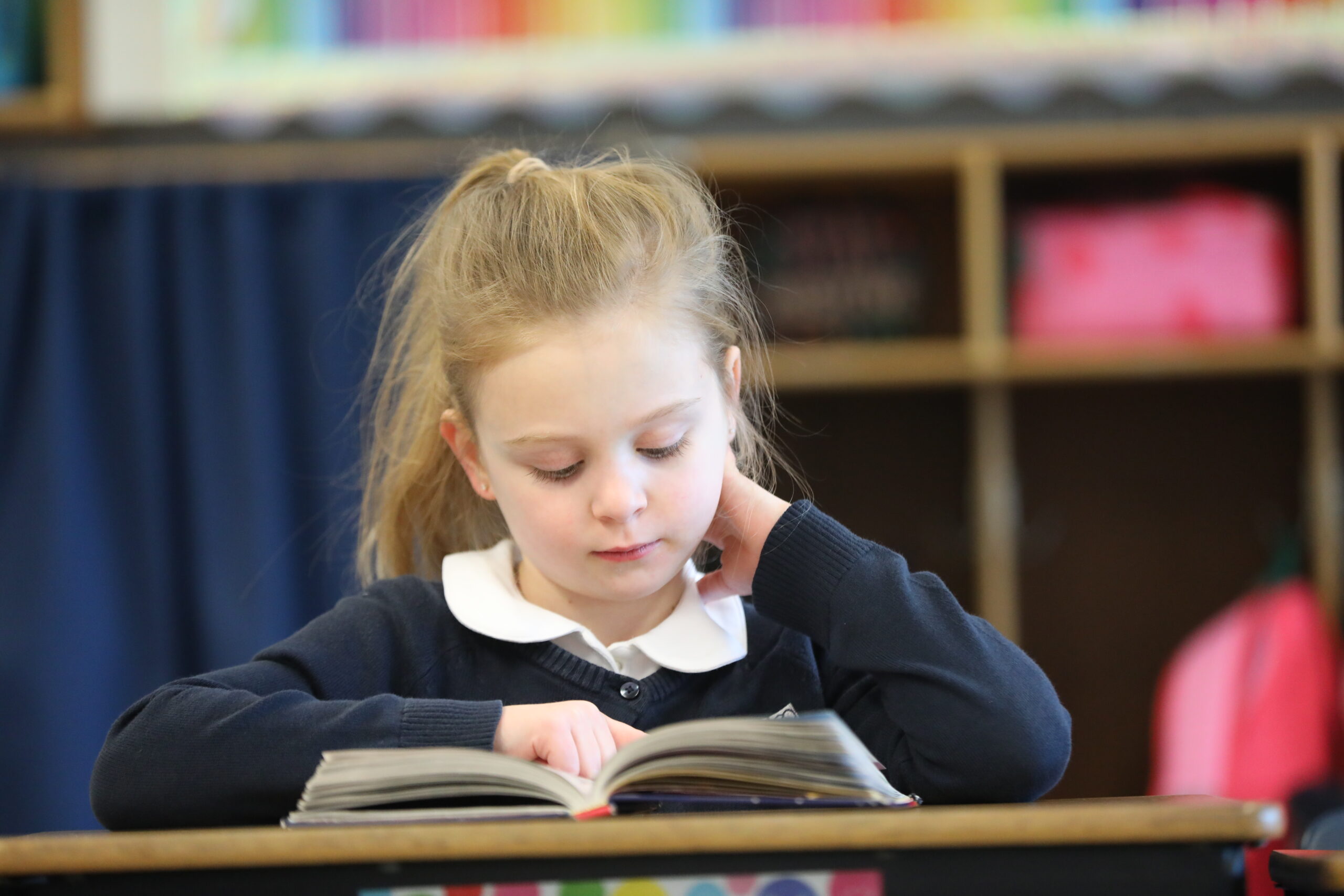Elem Student reading